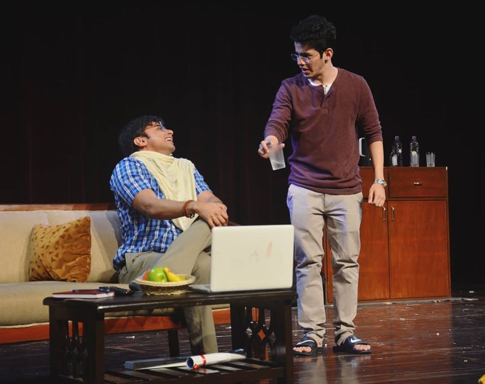 Kaise Karenge Theatre Review Deepa Gahlot